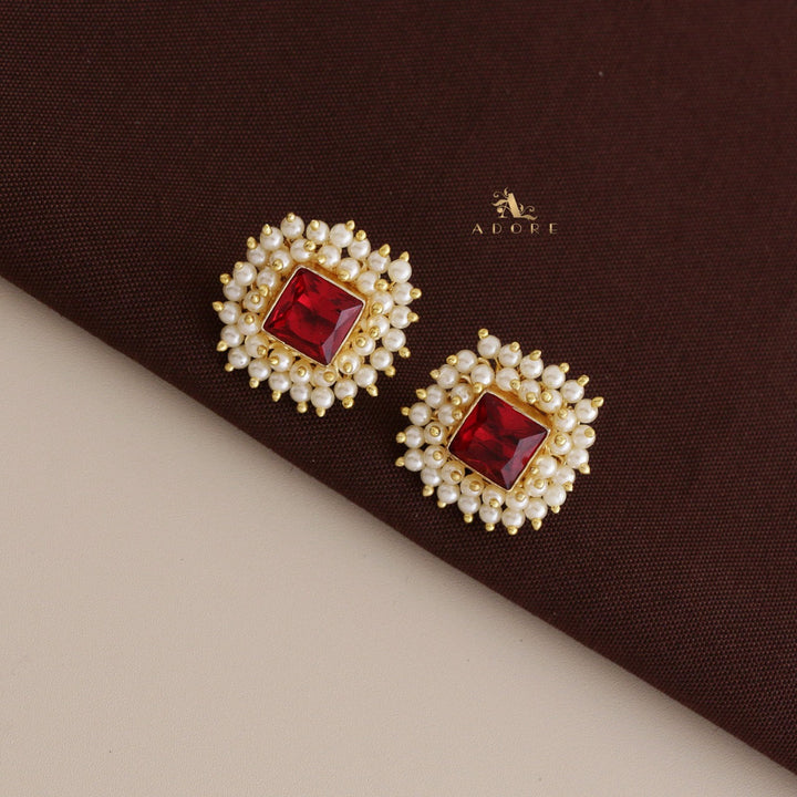 Ahelia Glossy Square Cluster Pearl Earring