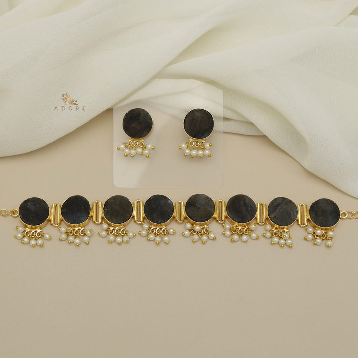 Alessandra Raw Stone Pearl Choker With Stud
