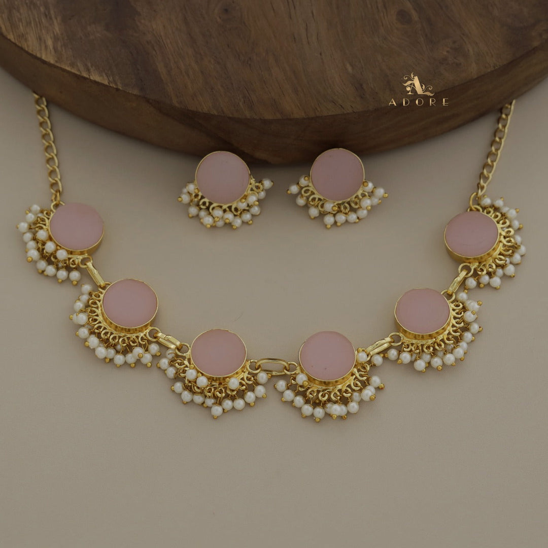 Dareena Half Pearl Neckpiece With Stud