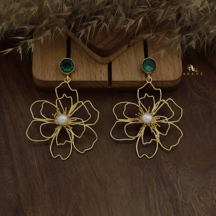 Glossy Rosline Flower Pearl Earring