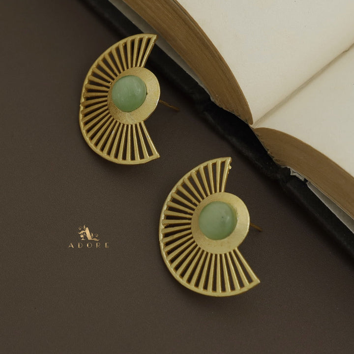 Landra Hand Fan Glossy Circle Earring