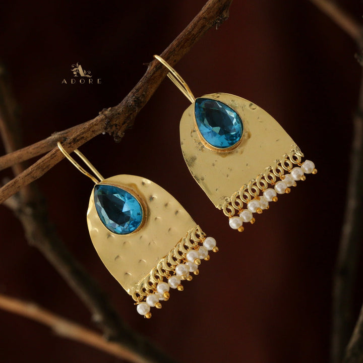 Golden Frame Pearl Earrings