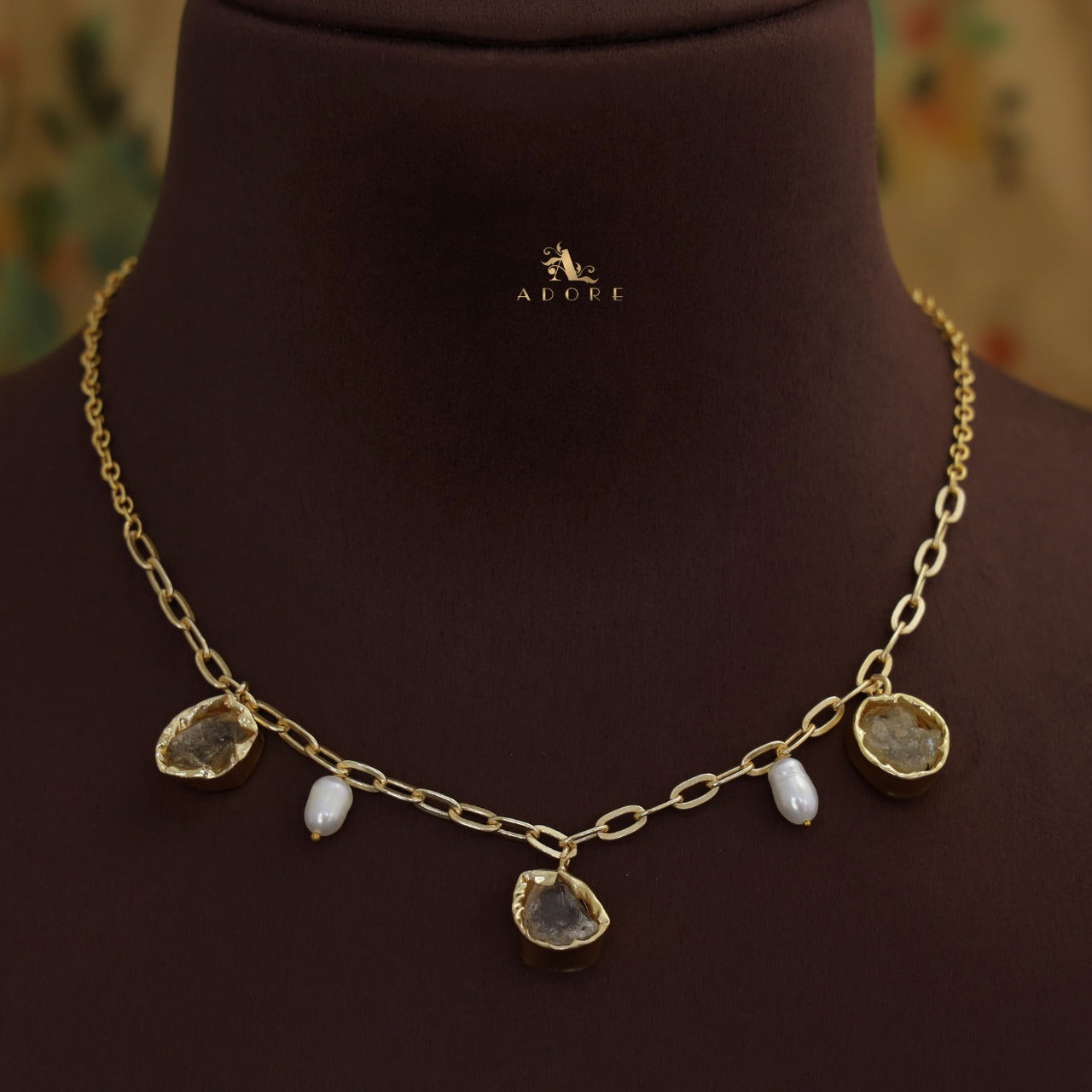 DABAKAROV Mother of Pearl Necklace - Lilliane's Jewelry