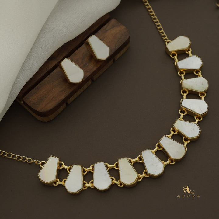 Felicia Hexa Glossy Choker/Short Neckpiece With Earring