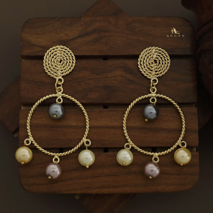 Twisted Round Pearls Earring