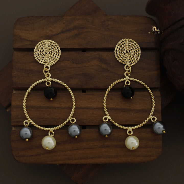 Twisted Round Pearls Earring