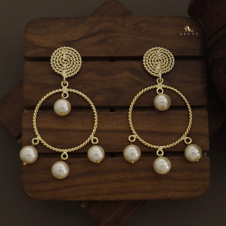 Twisted Round Pearls Earring