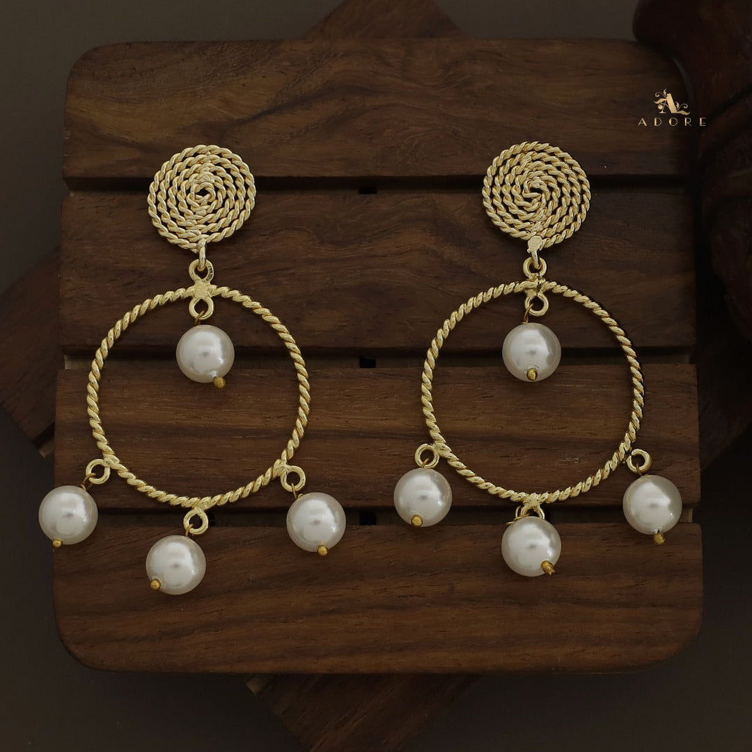 Twisted Round Pearls Earring