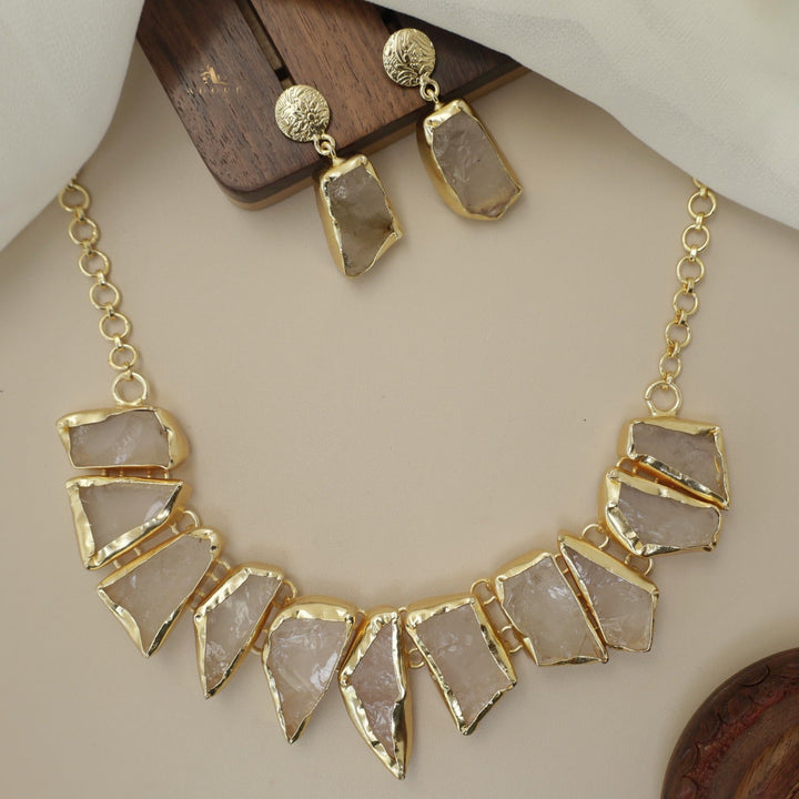 Raw Stone Hazel Neckpiece with Earring