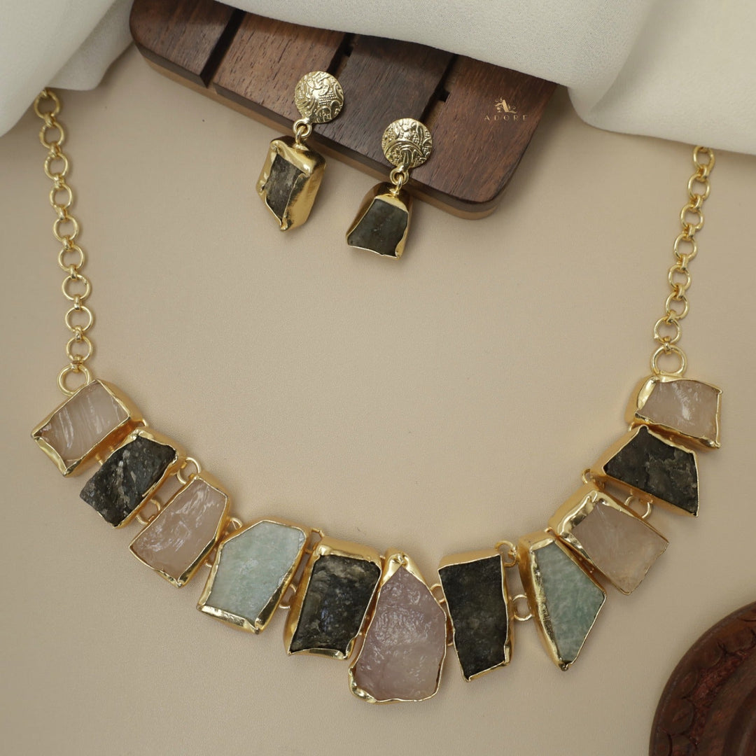 Raw Stone Hazel Neckpiece with Earring