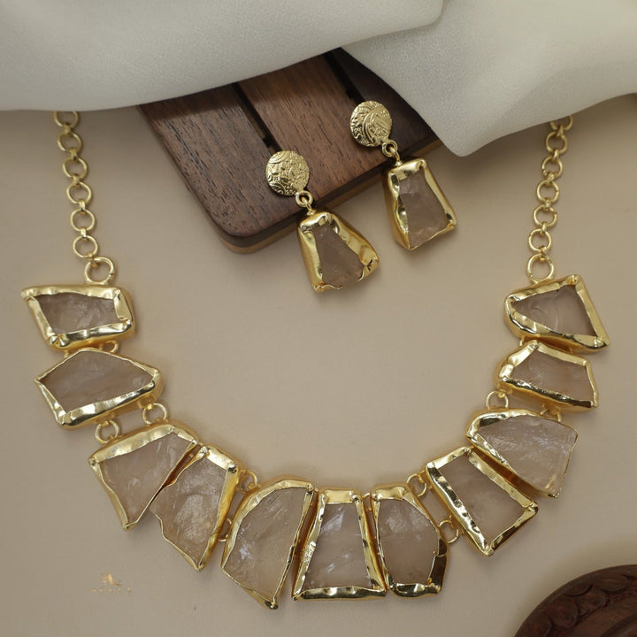 Raw Stone Hazel Neckpiece with Earring