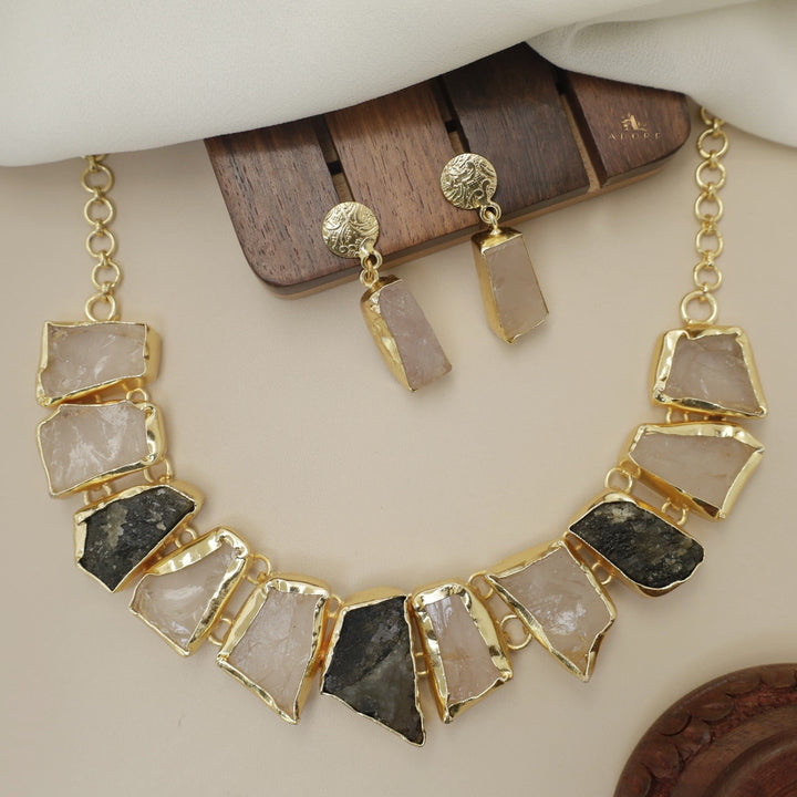 Raw Stone Hazel Neckpiece with Earring