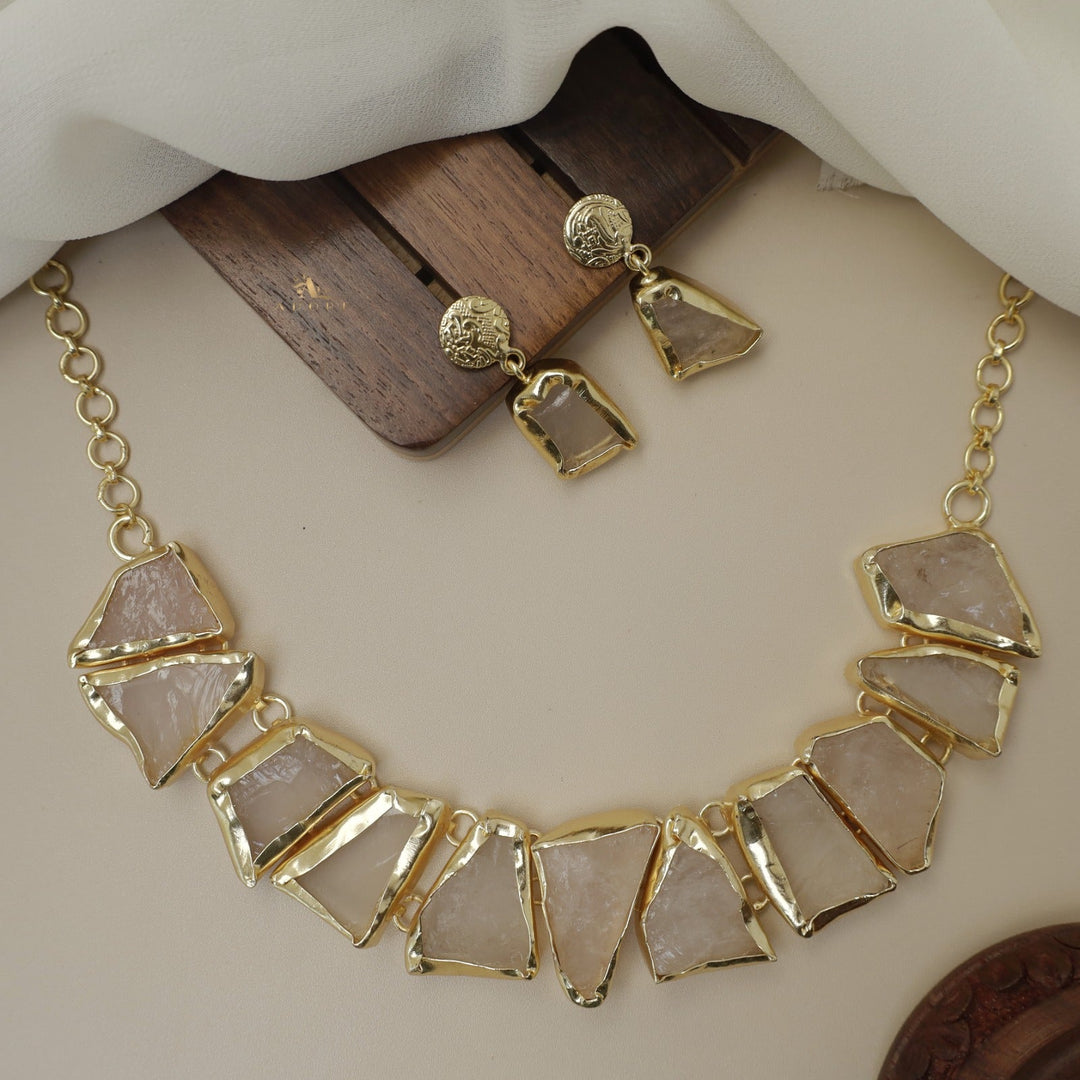 Raw Stone Hazel Neckpiece with Earring