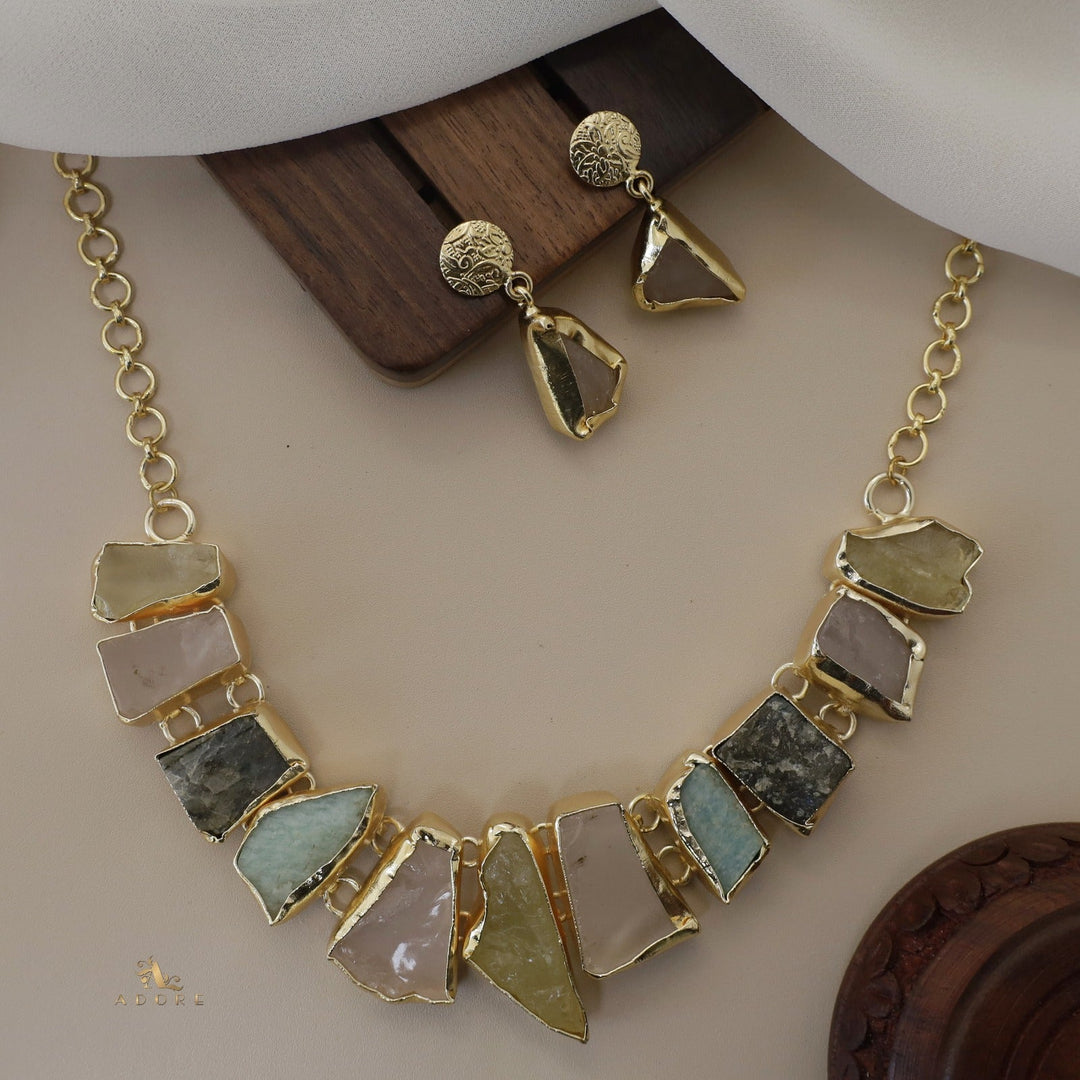 Raw Stone Hazel Neckpiece with Earring