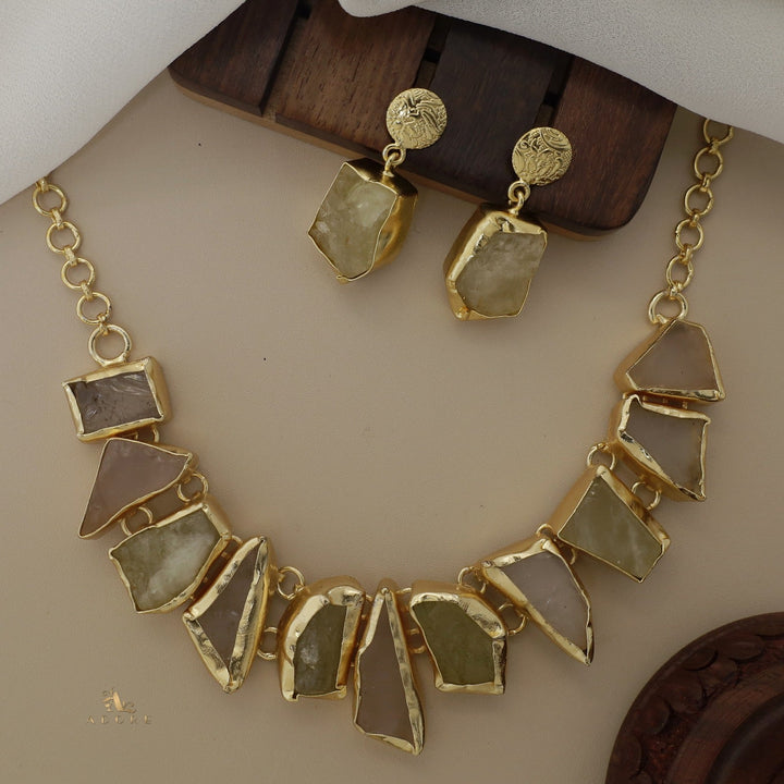Raw Stone Hazel Neckpiece with Earring