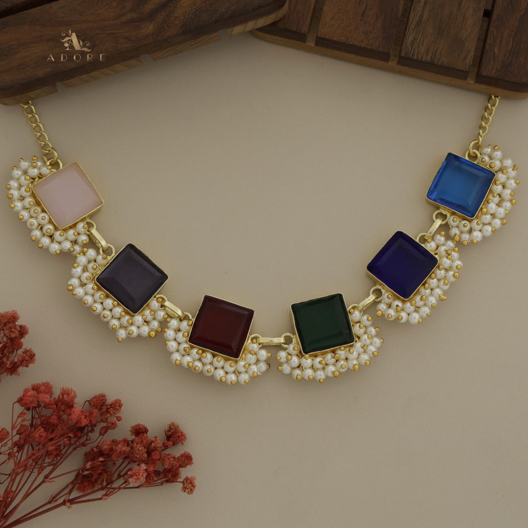 Trina 6 Glossy Square With Pearl Short Neckpiece/Choker