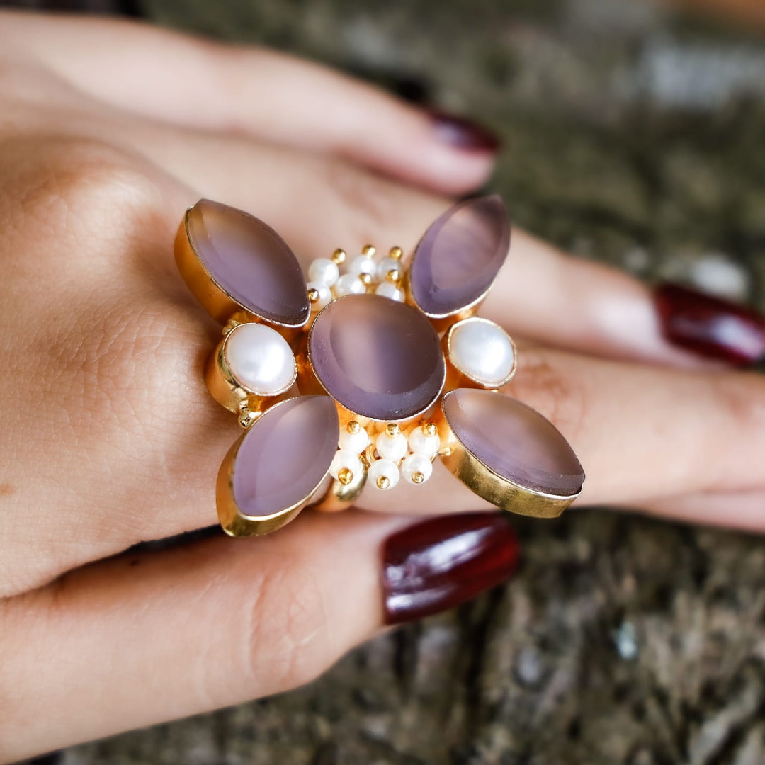 Elegance Raw Stone Cluster Pearl Ring