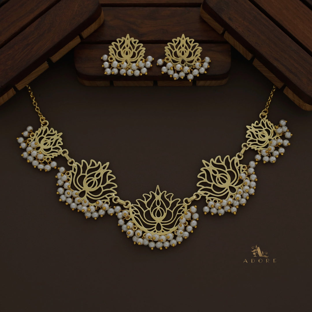 Golden Lotus Cluster Pearl Neckpiece With Earring