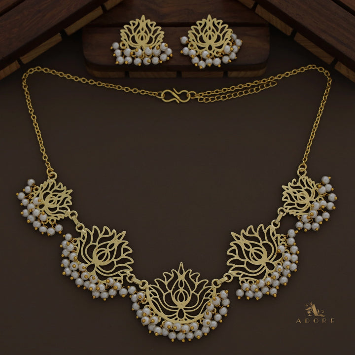 Golden Lotus Cluster Pearl Neckpiece With Earring