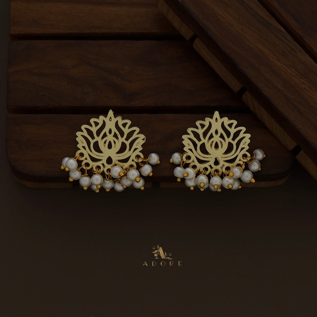 Golden Lotus Cluster Pearl Neckpiece With Earring