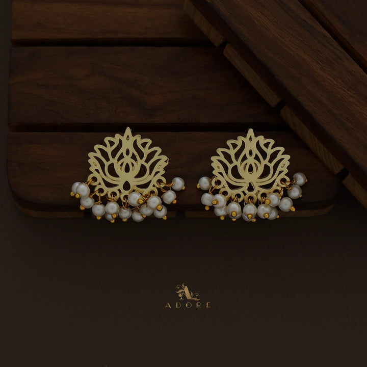 Golden Lotus Cluster Pearl Neckpiece With Earring