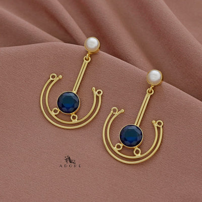 Pearly Golden Glossy Pendulum Earring