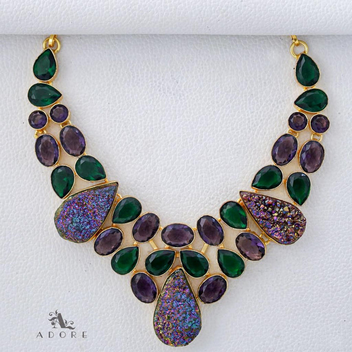 Baruna Neckpiece