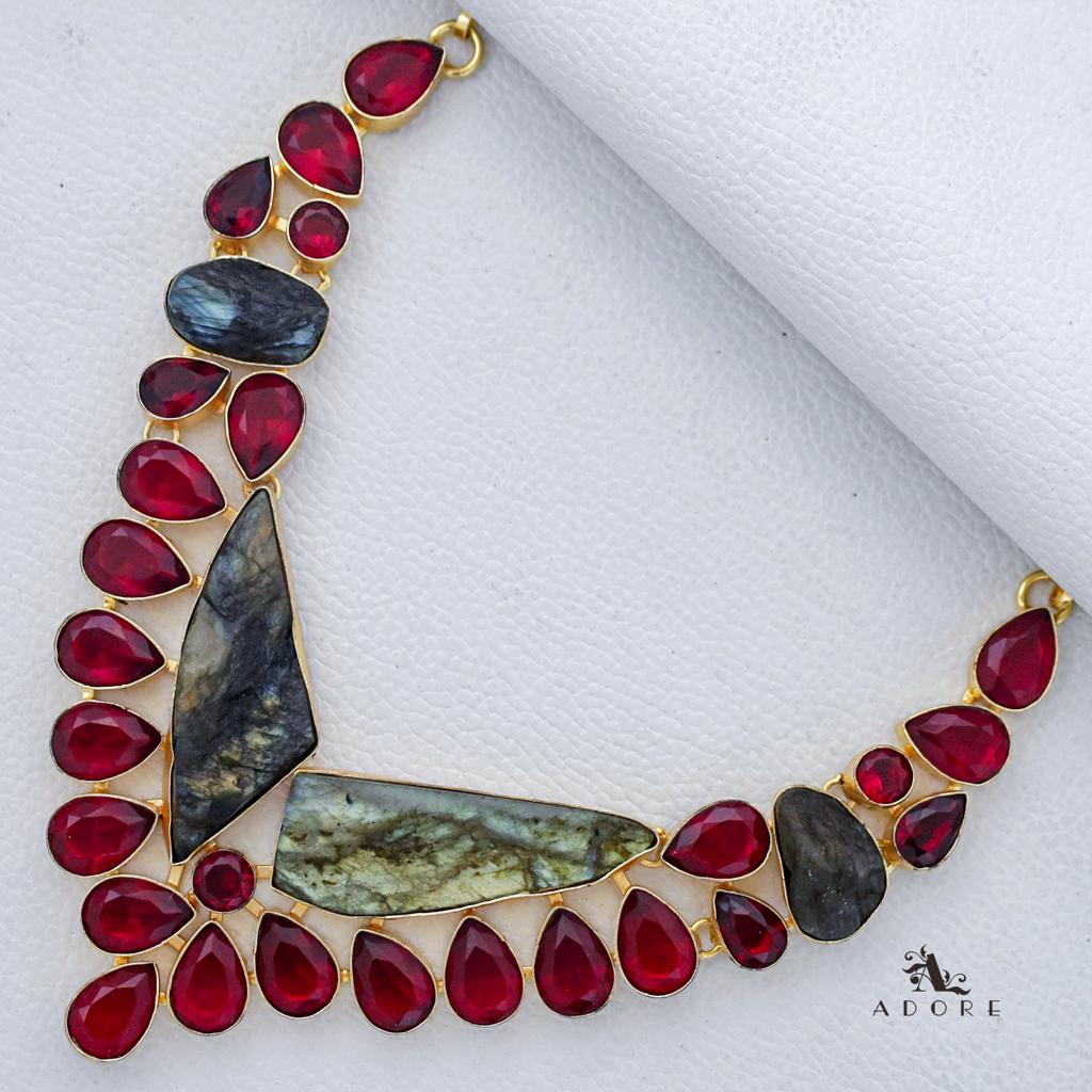 Jameah Neckpiece