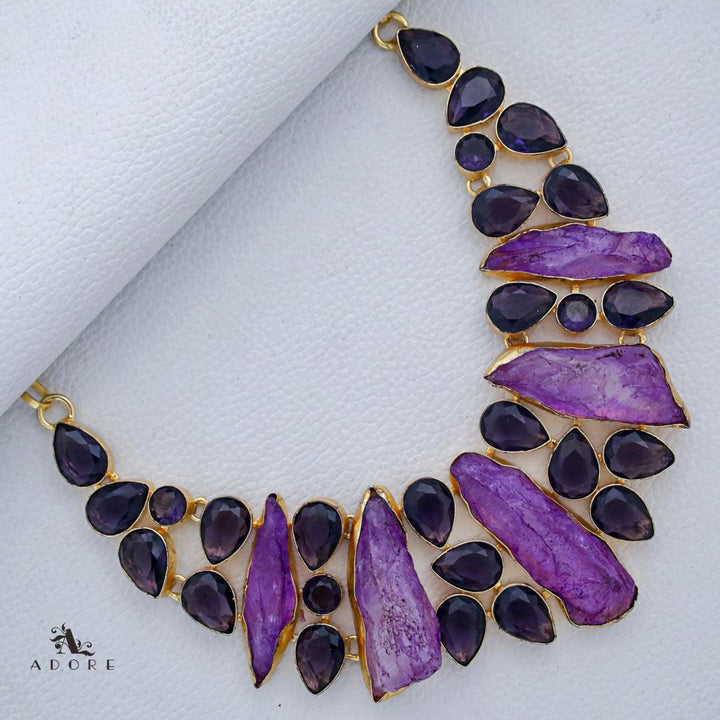 Vedvika Neckpiece