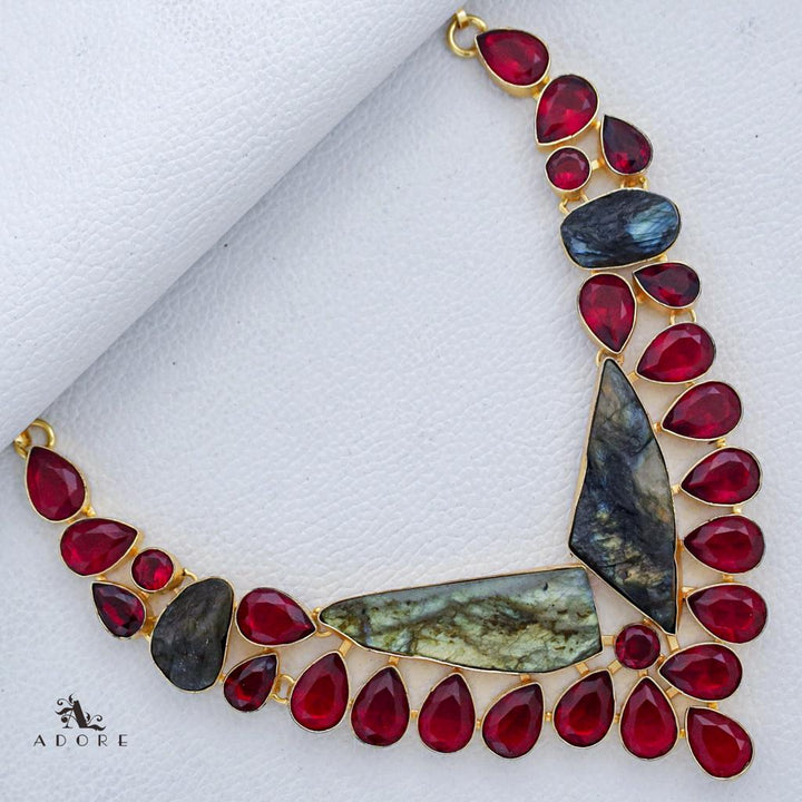 Jameah Neckpiece