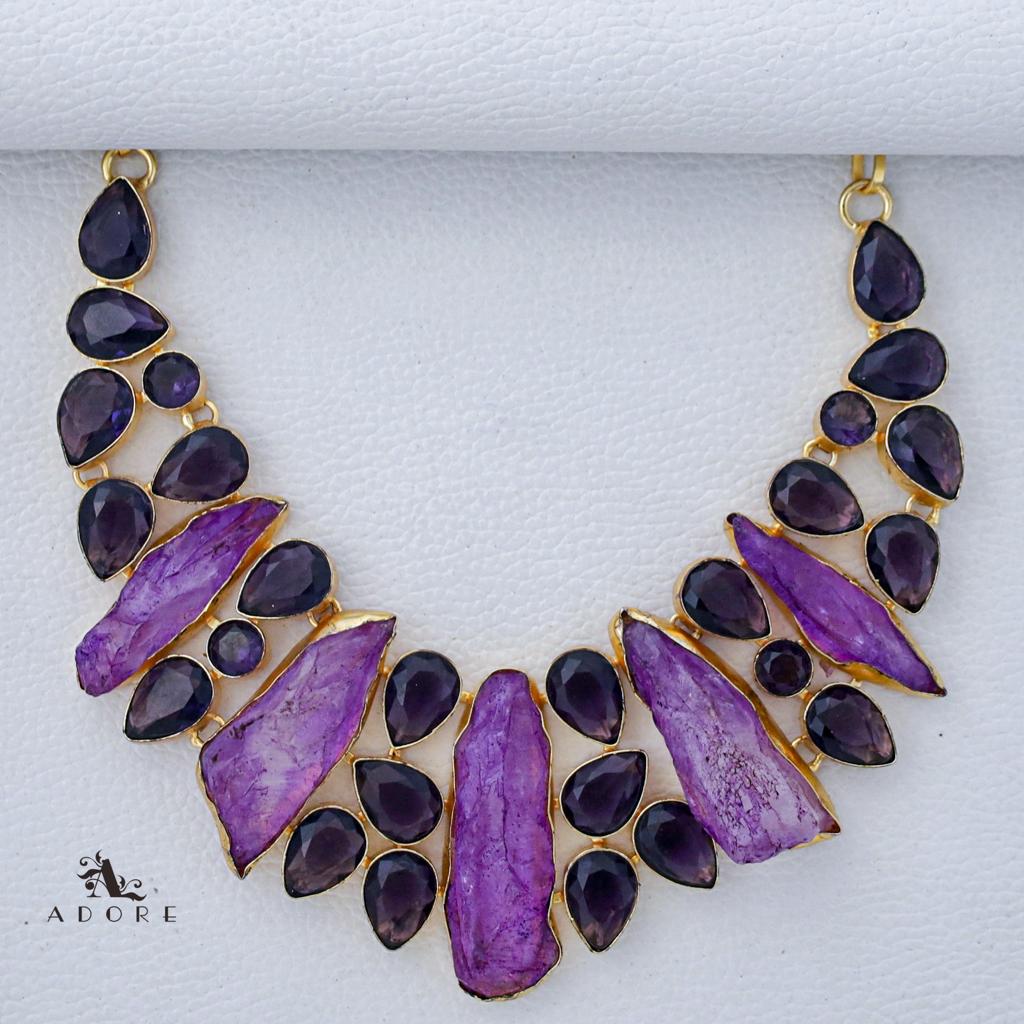 Vedvika Neckpiece