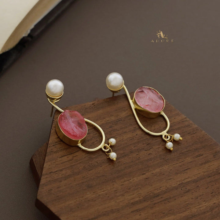 Alani Pearl Oval Earring (Dyed Stone)