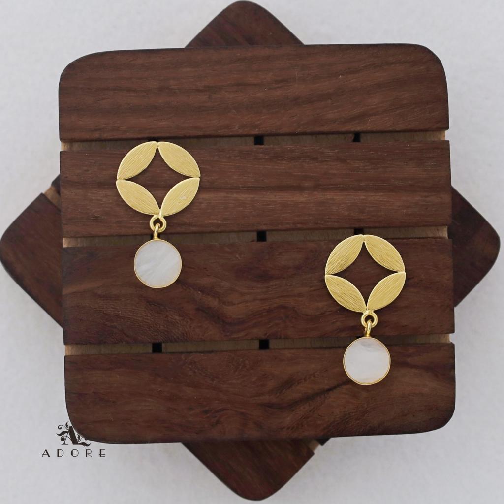 Annis Leafy Glossy Drop Earring