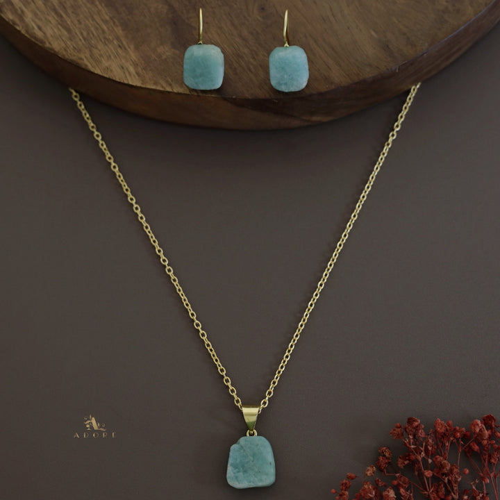 Tordis Raw Stone + Dyed Long Neckpiece With Drop