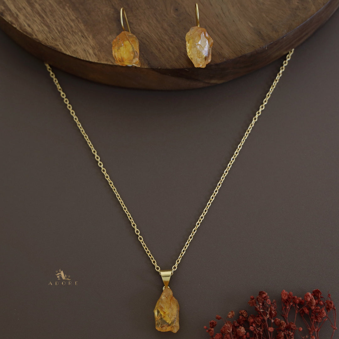 Tordis Raw Stone + Dyed Long Neckpiece With Drop