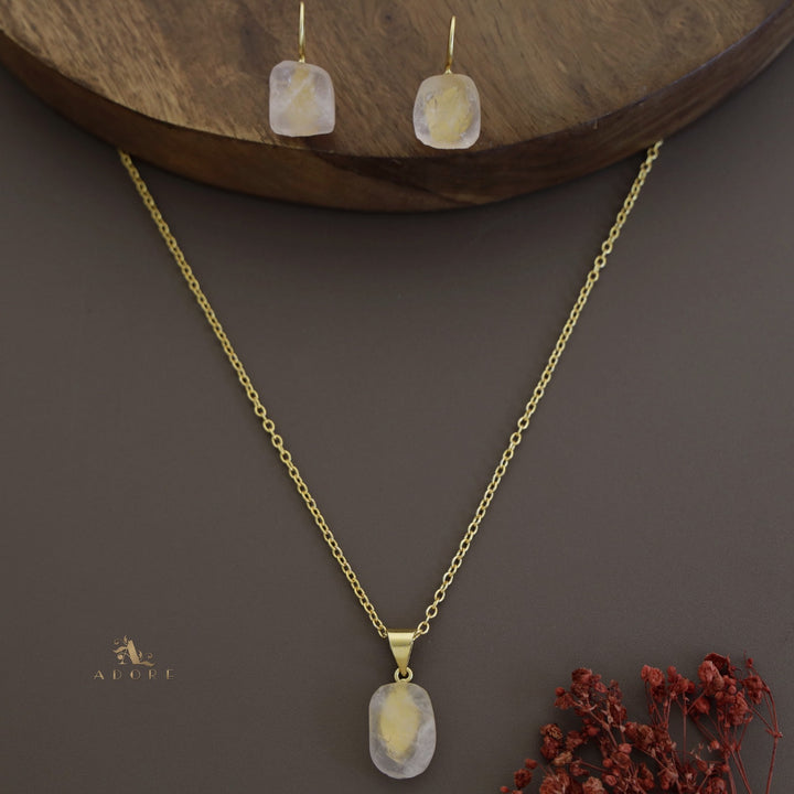 Tordis Raw Stone + Dyed Long Neckpiece With Drop