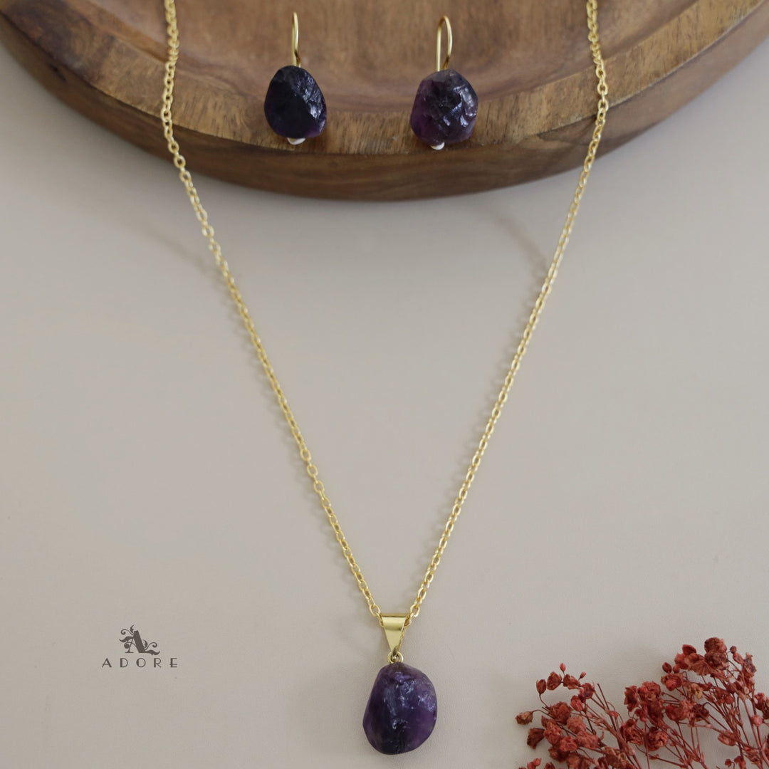 Tordis Raw Stone + Dyed Long Neckpiece With Drop