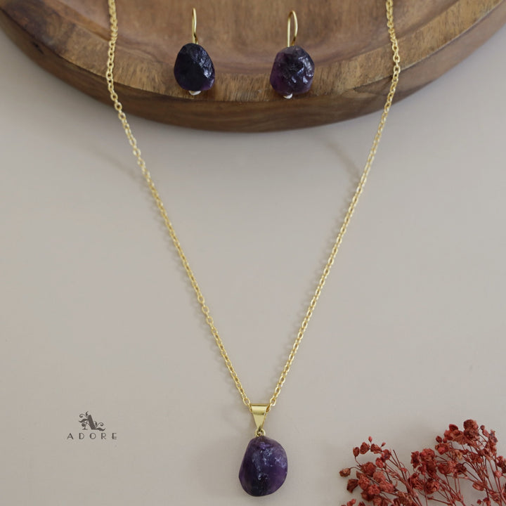 Tordis Raw Stone + Dyed Long Neckpiece With Drop