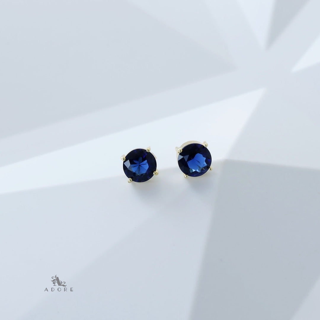 Chloe Round Claw Glossy Stud