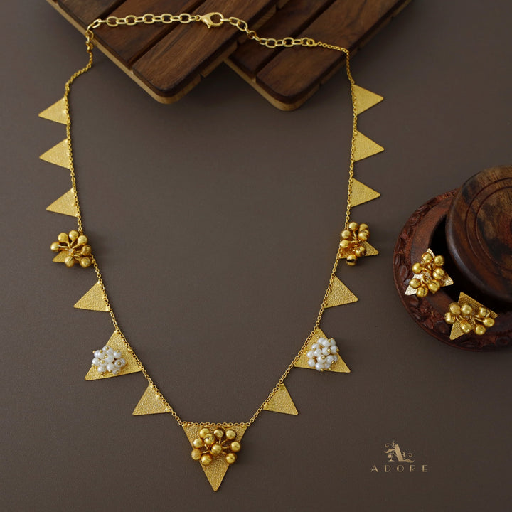 Textured Triangle Ghungroo Pearl Neckpiece with Earring