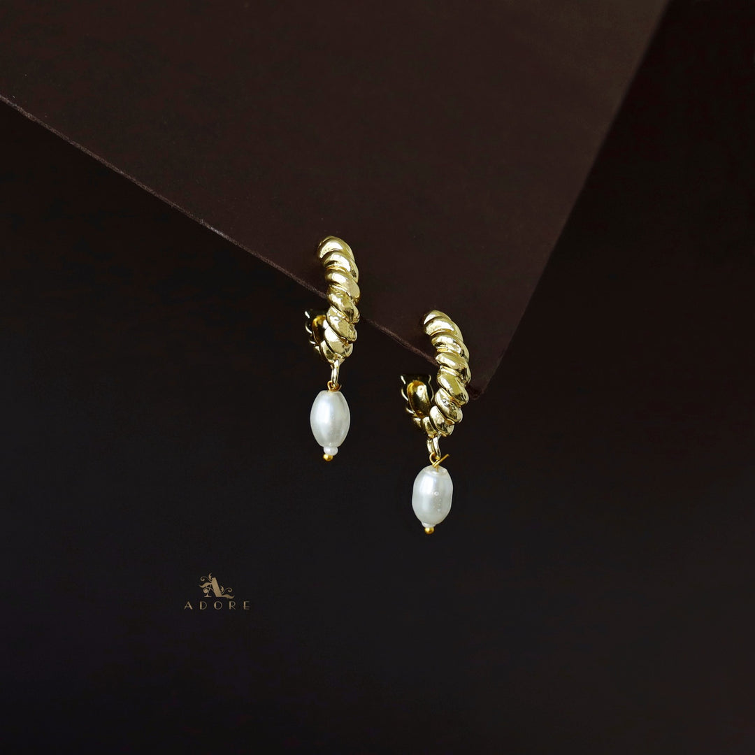 Golden Twisted Half Circle Pearl Earring