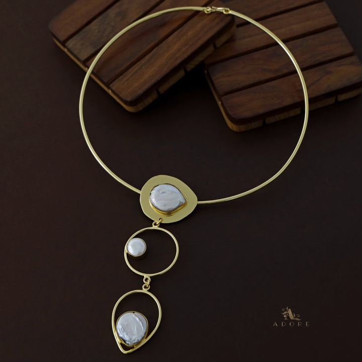 Fellah Baroque Neck Cuff