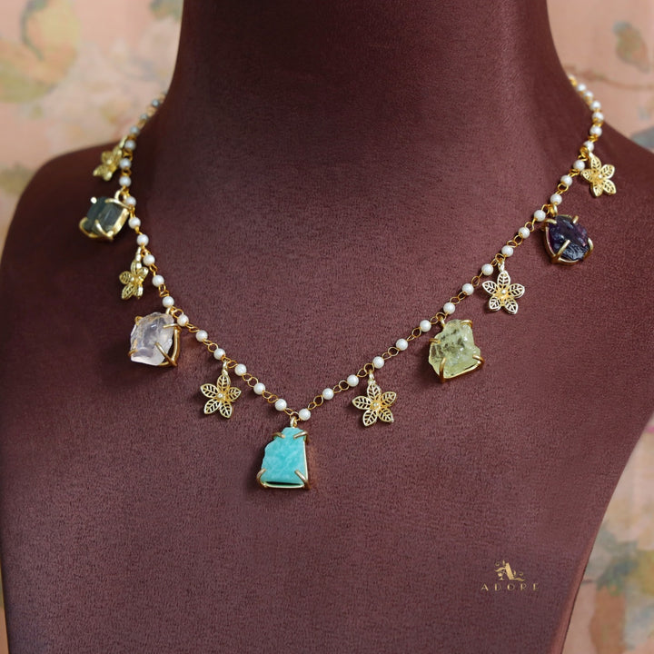 5 Raw Stone + Flower Carly Pearl Neckpiece