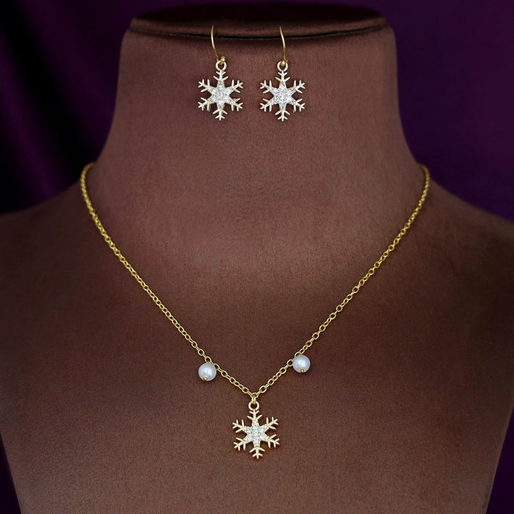 X'mas Charm Snowflake Neckpiece With Drop