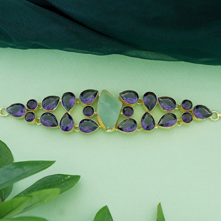 Winona Choker
