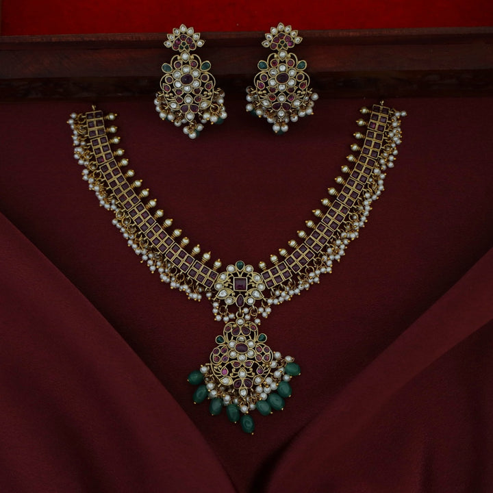 Premium Bhanupriya Kemp Stone Pearl Beaded Short Neckpiece With Earring