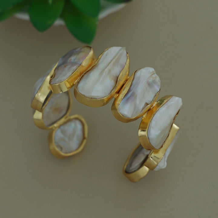 Abhivibha Real Baroque Bangle