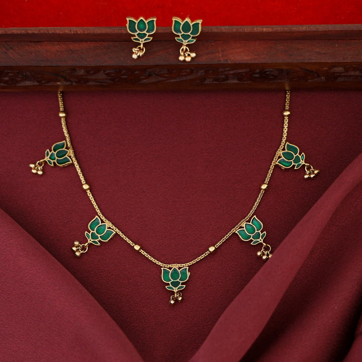 Hima Padma 5 Golden Ball Short Neckpiece With Earring