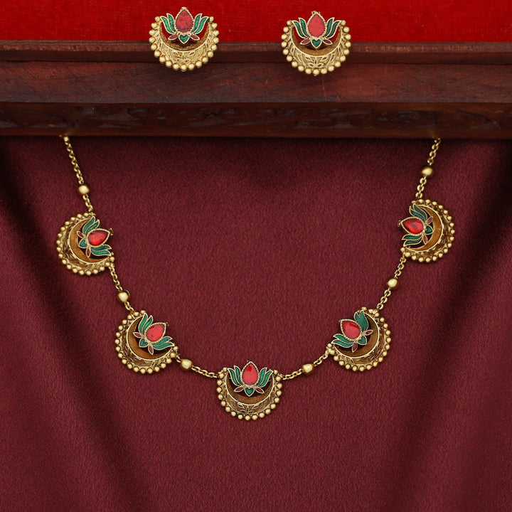 Maitreyi Padma Half Moon Short Neckpiece With Earring