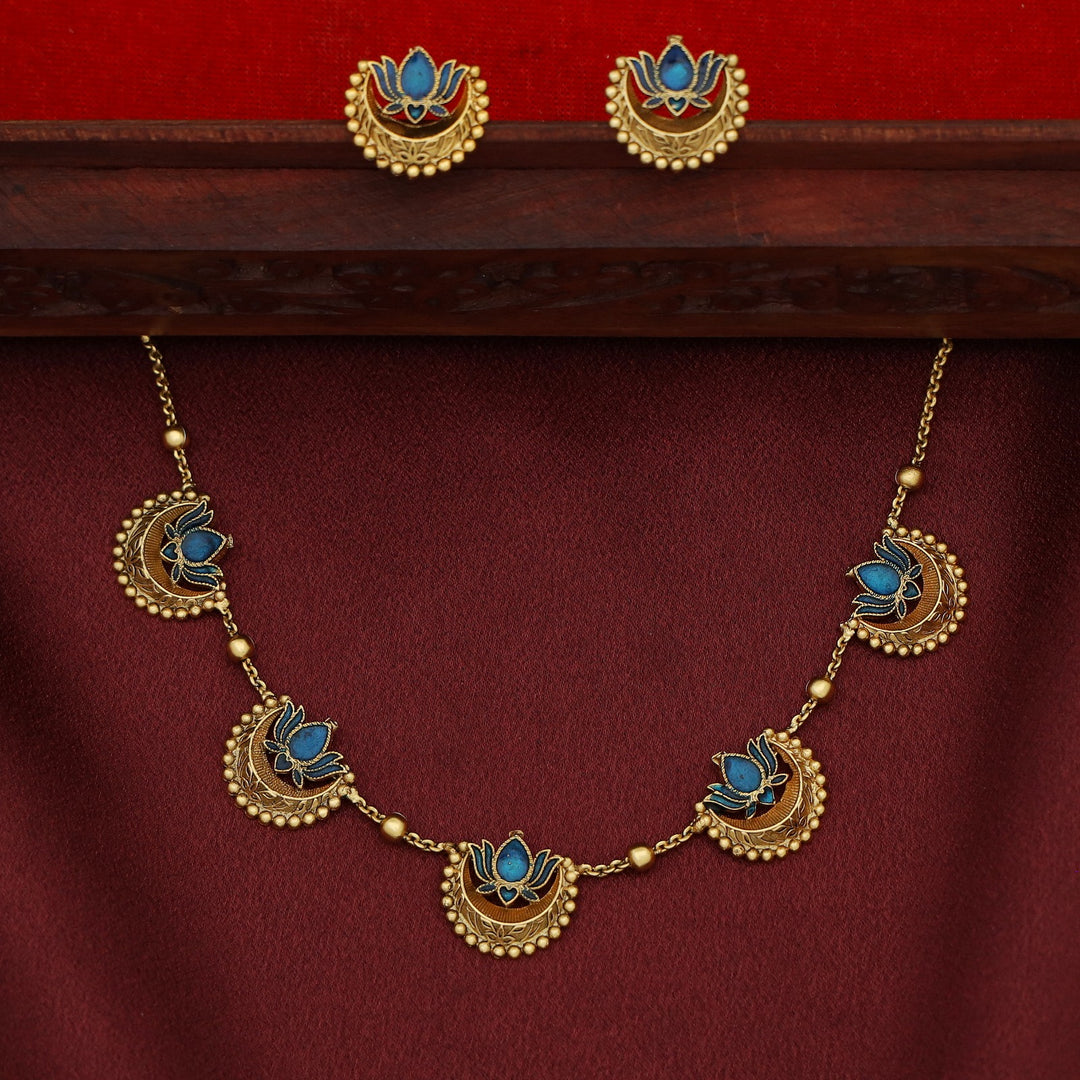 Maitreyi Padma Half Moon Short Neckpiece With Earring